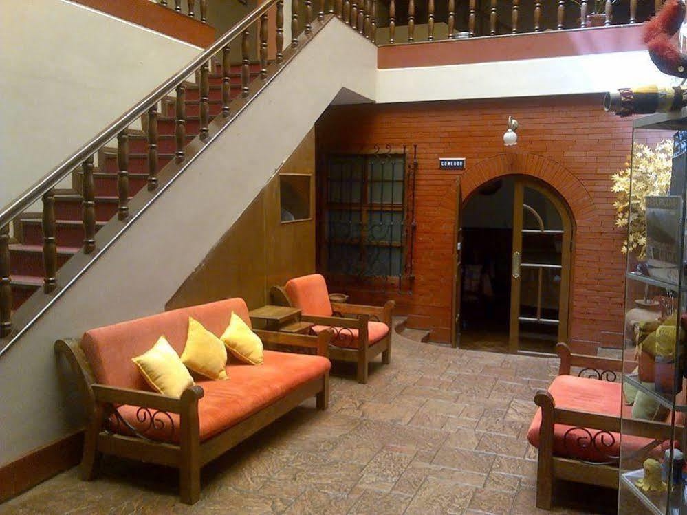 Hostel Sillustani Inn ปูโน ภายนอก รูปภาพ